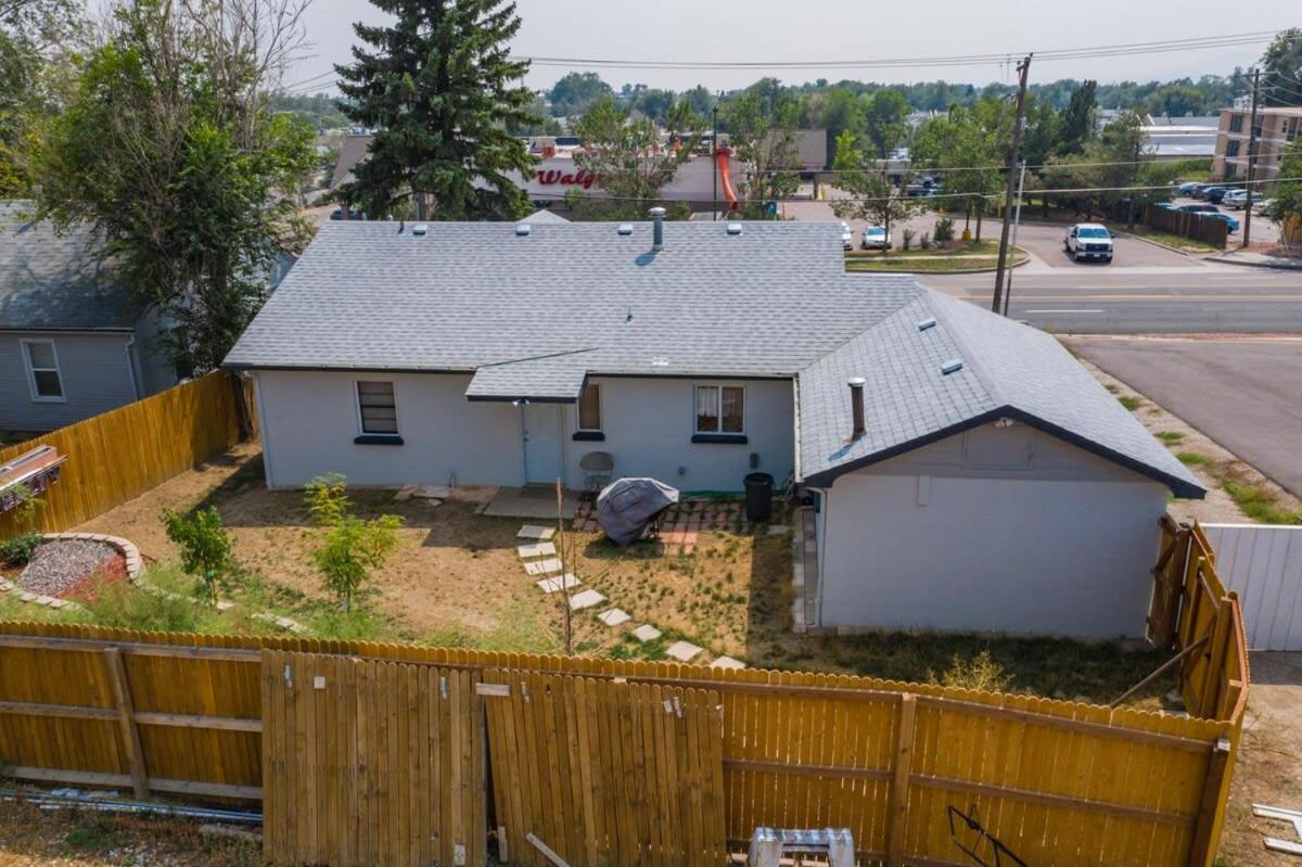 4BR Olympic Training Center with Grill