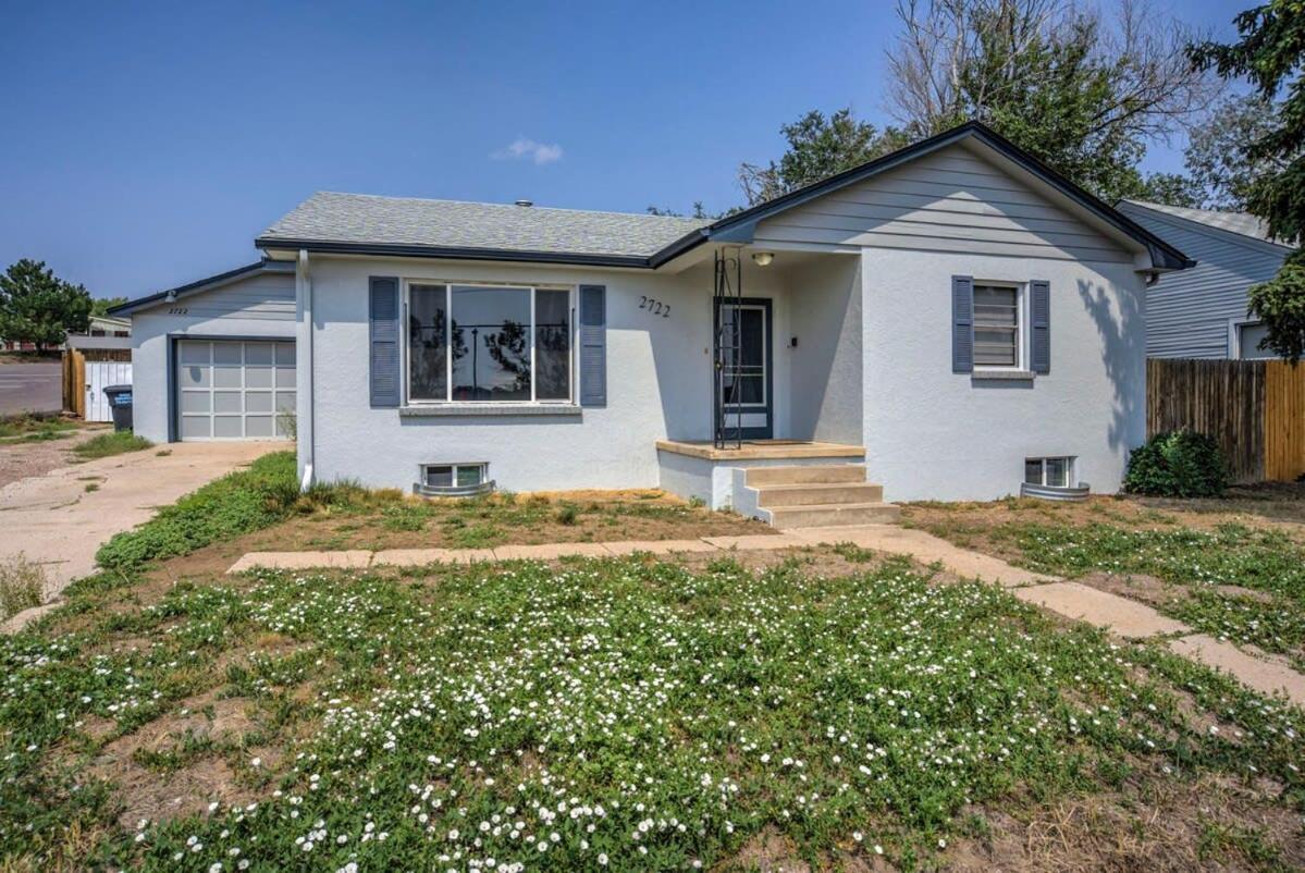 4BR Olympic Training Center with Grill