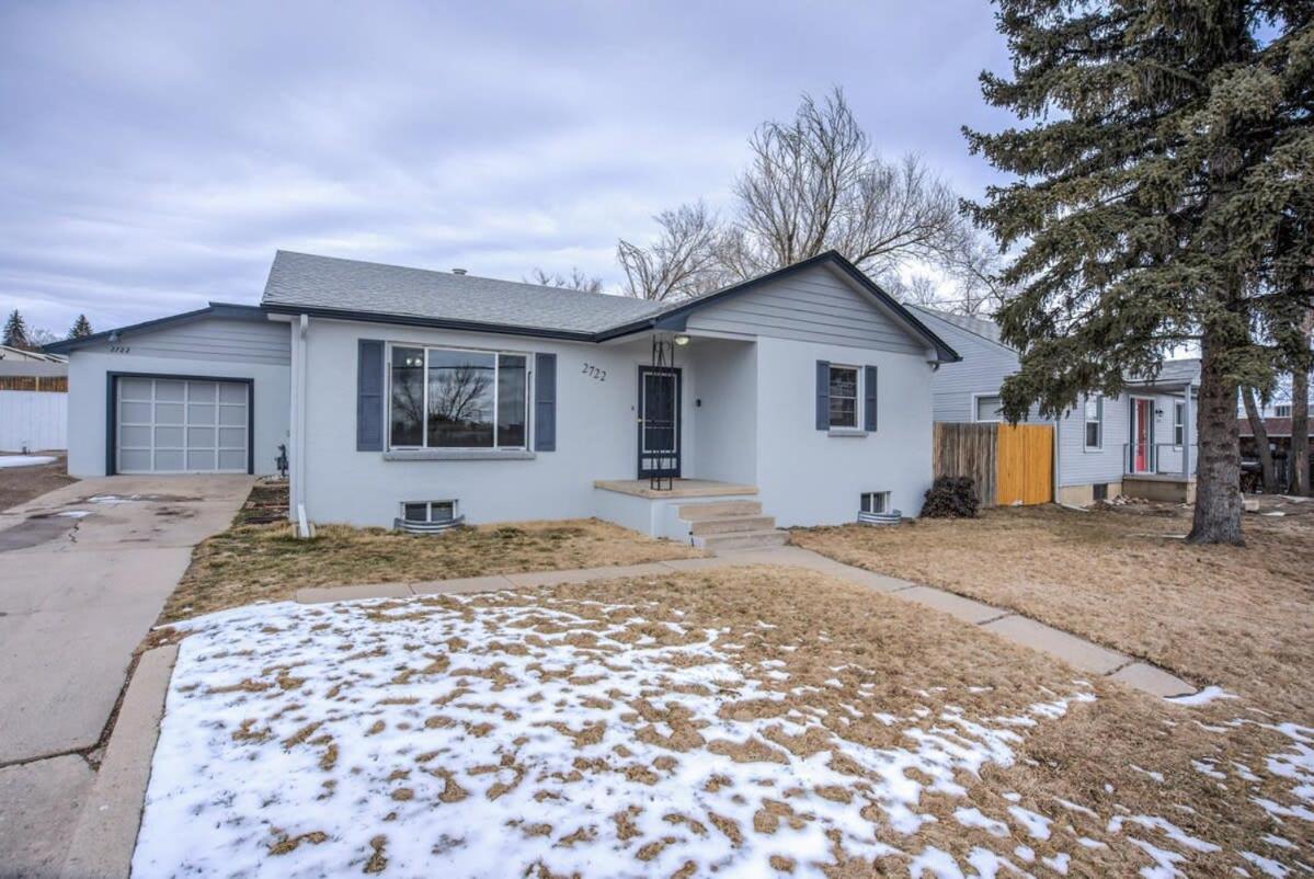 4BR Olympic Training Center with Grill
