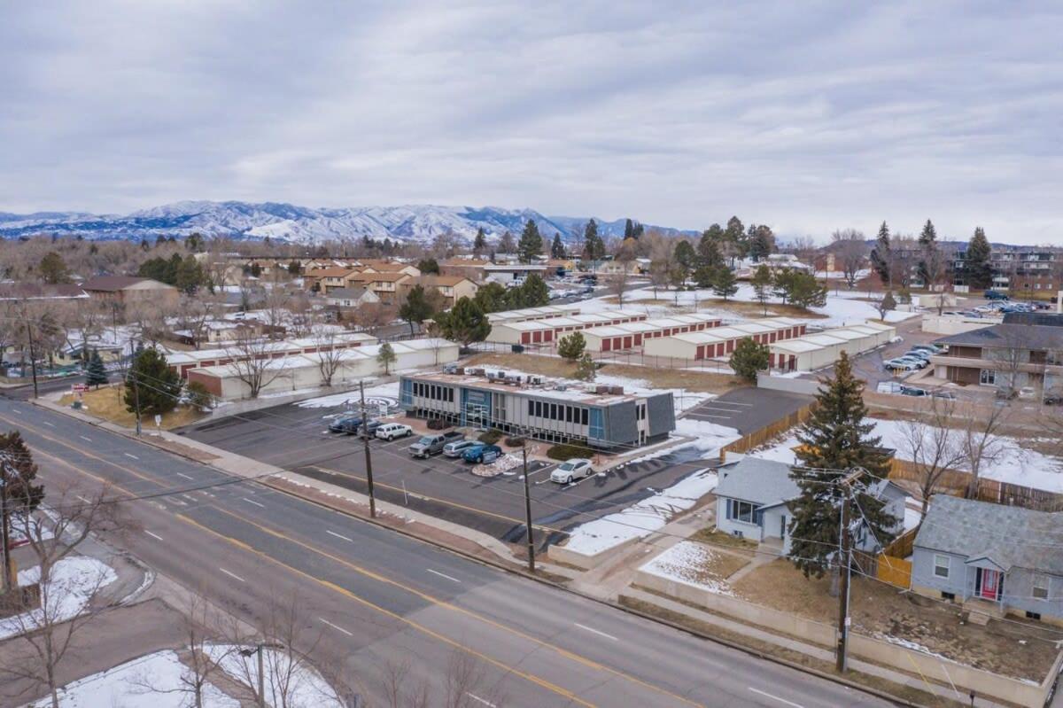 4BR Olympic Training Center with Grill