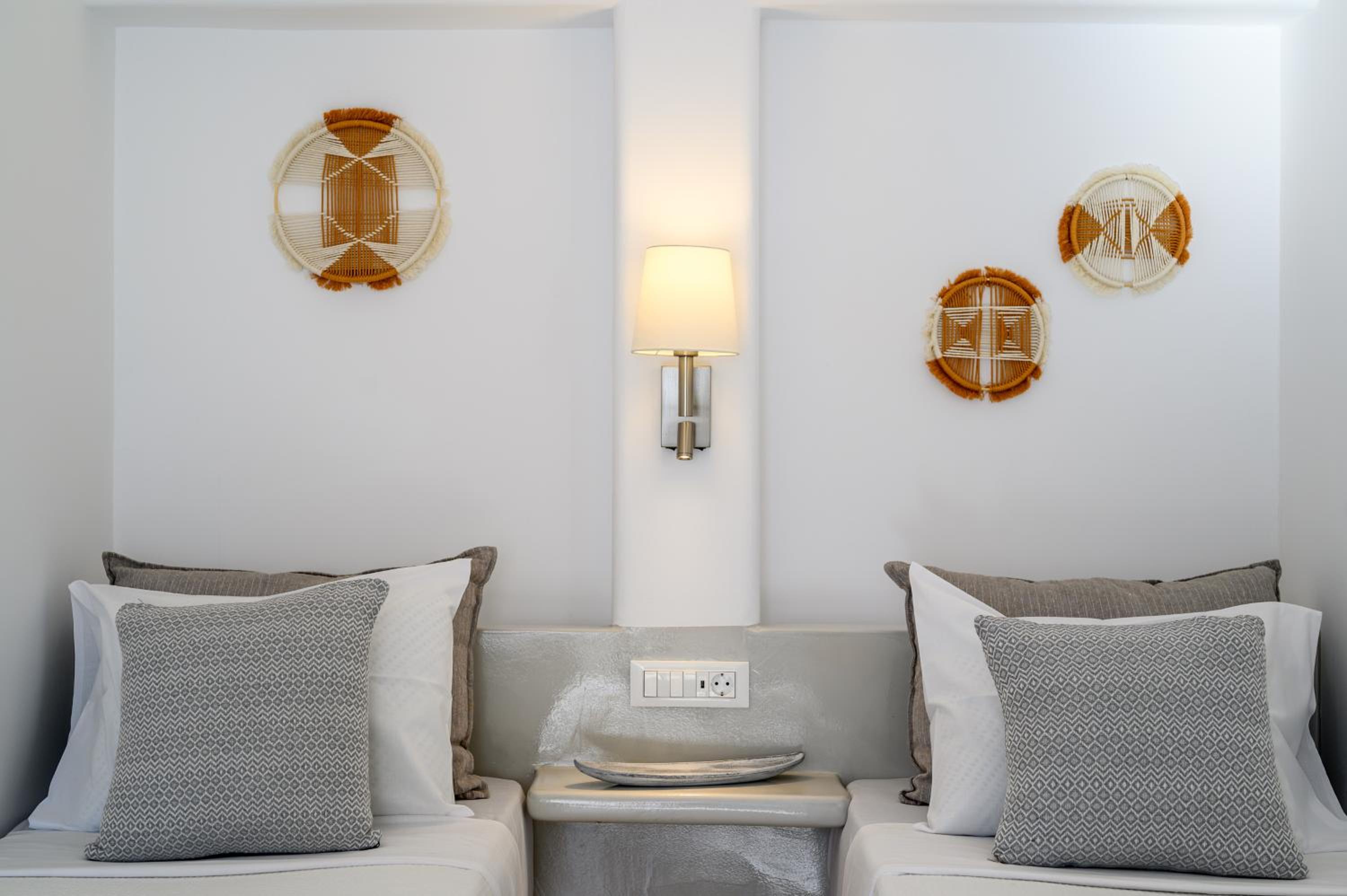 Hypnōs boutique villa with amazing heated pool and jacuzzi photo 4