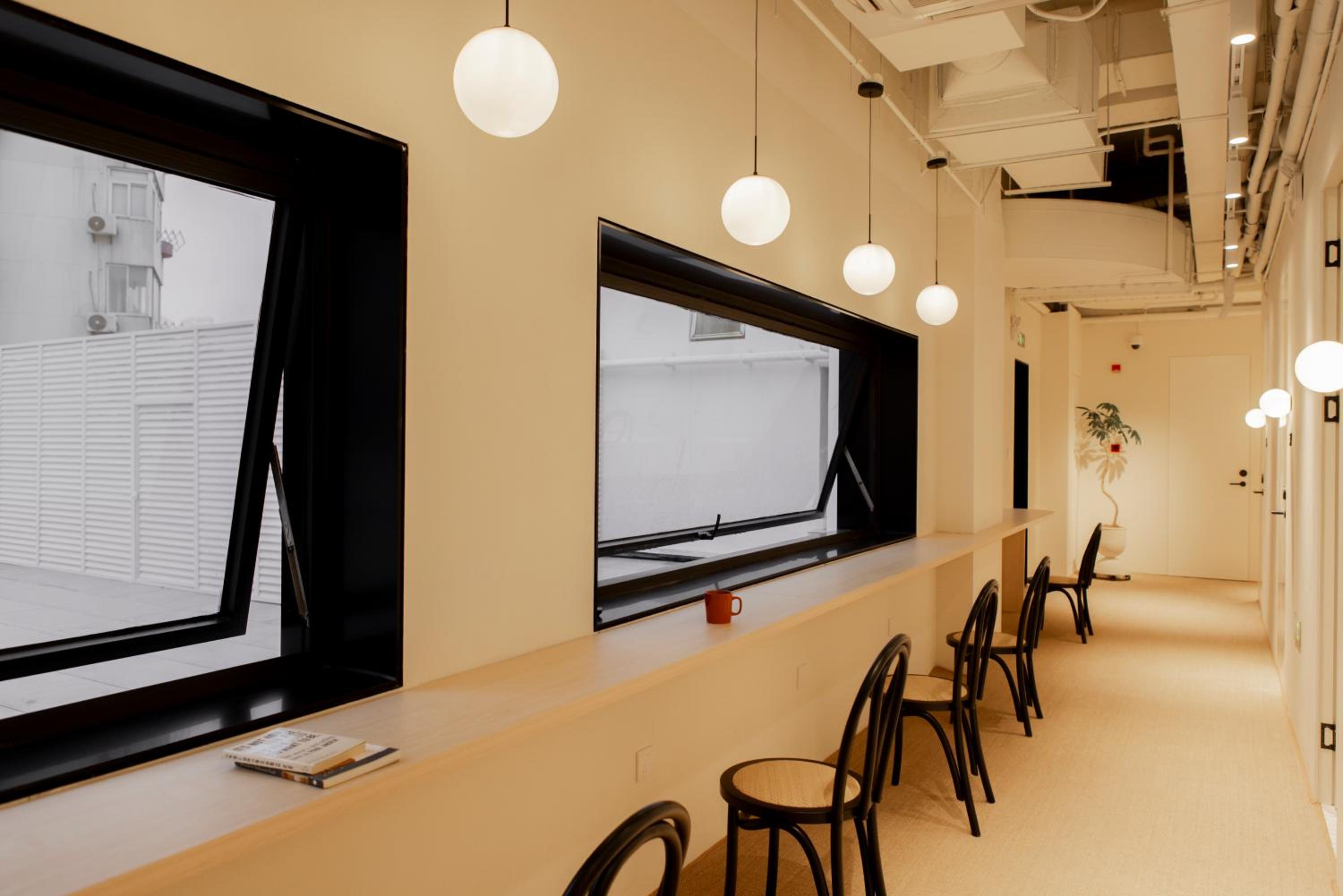 Hi Cozy International Hostel East Nanjing Road & The Bund & 24h English Services