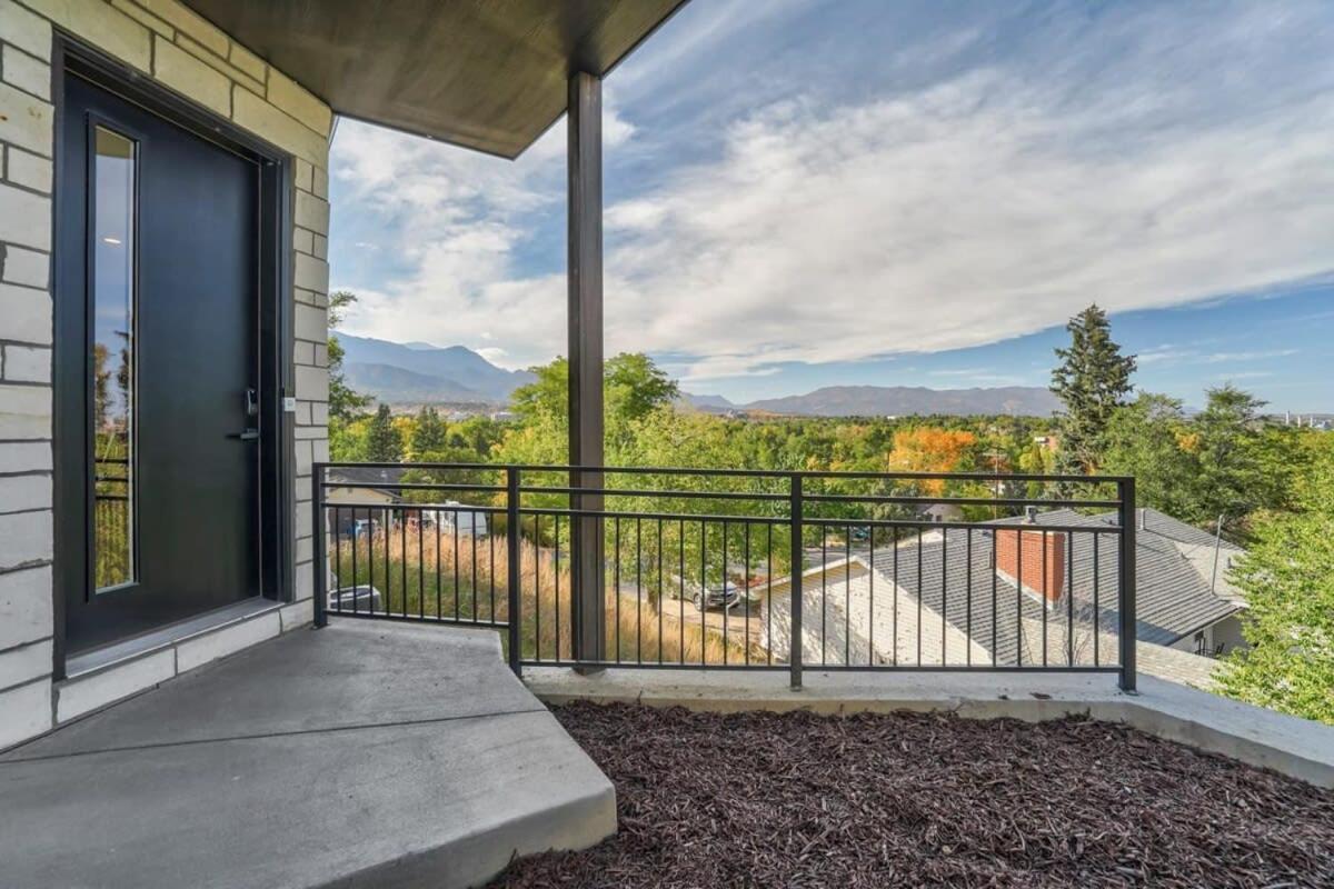 4BD Beautiful Rooftop Mountain Views NEW Townhome view 4