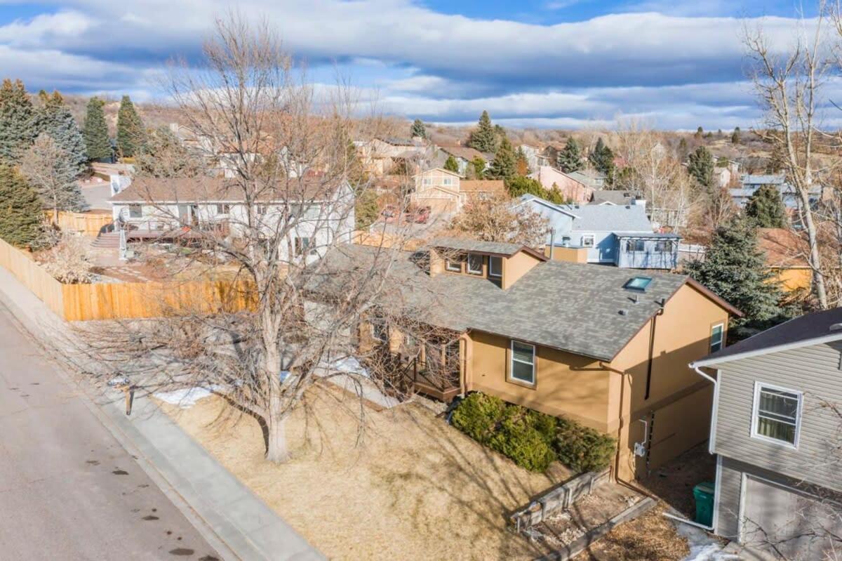 3BD Quiet Suburbs Restaurants & Parks view 3