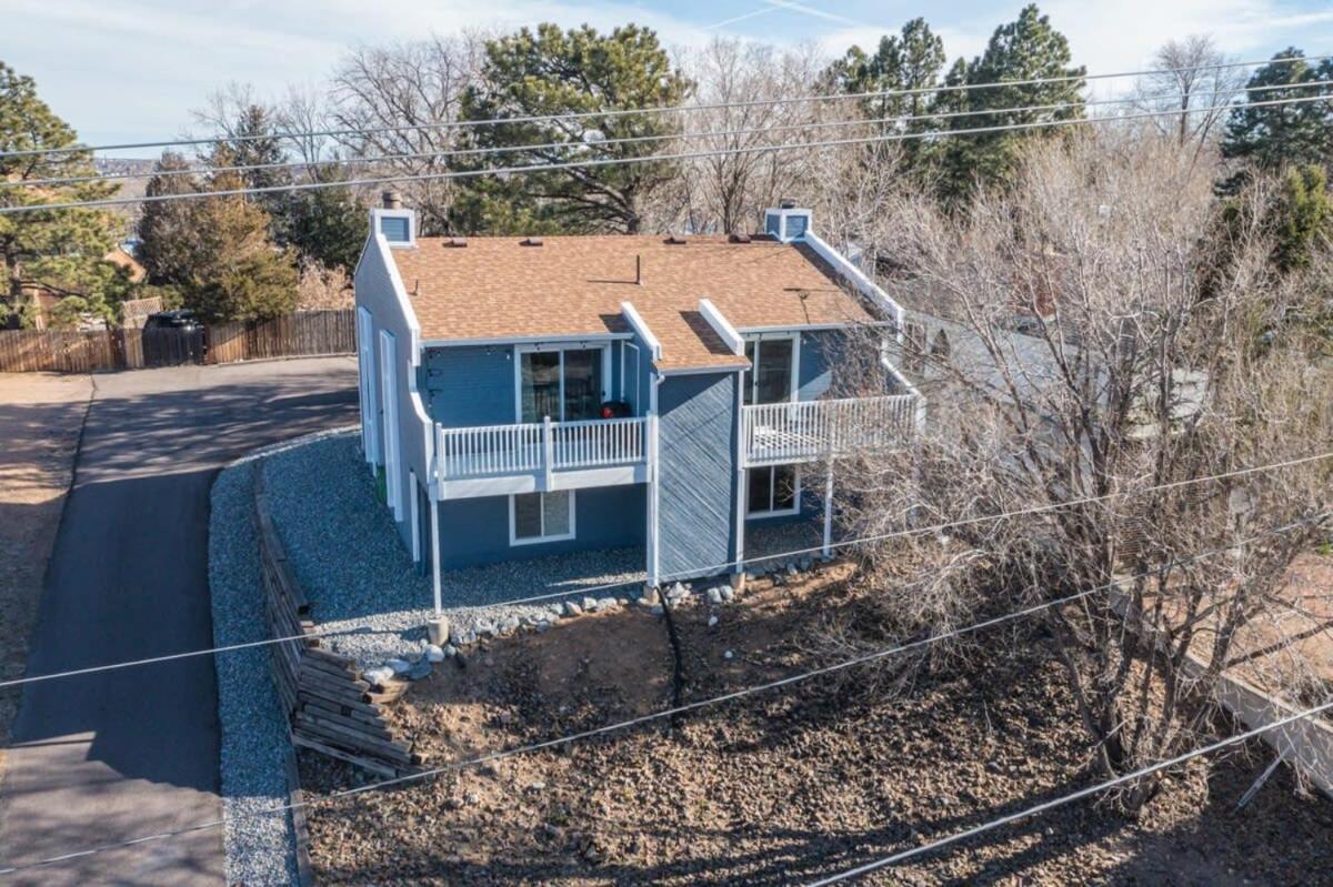 Delightful Home Amazing Location Extended Stay view 5
