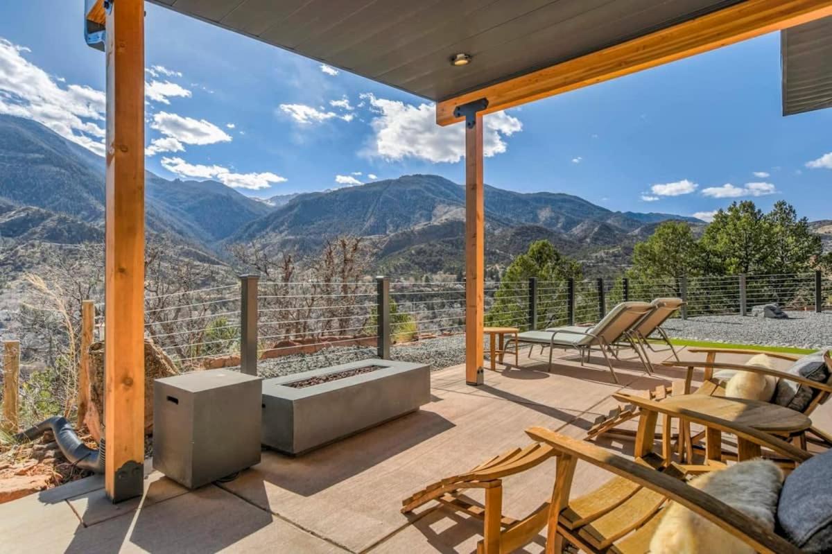 Stunning Views Modern Luxury Hot Tub Sauna view 5