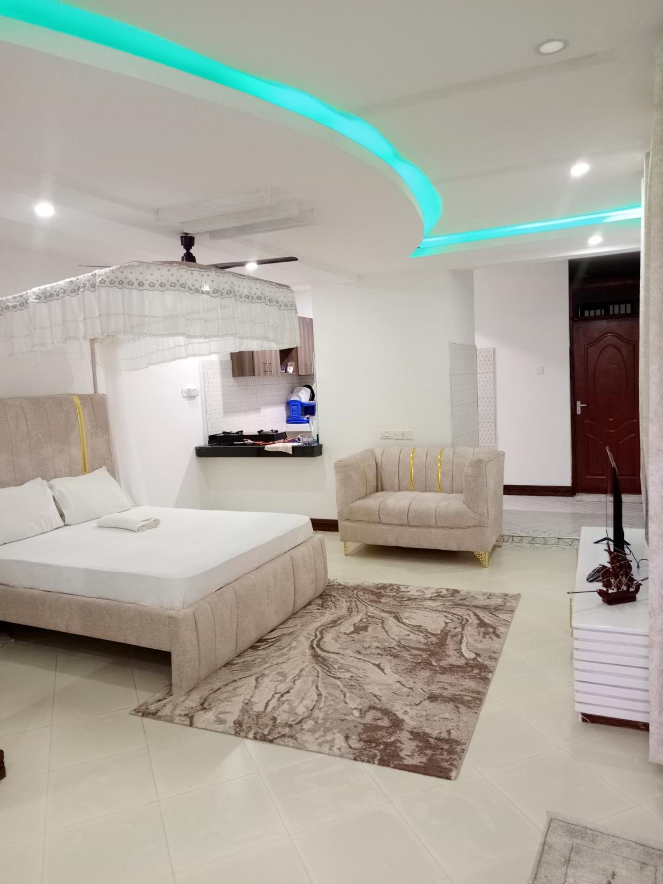 CALITWAPA BEACH ROAD STUDIO APARTMENT view 2