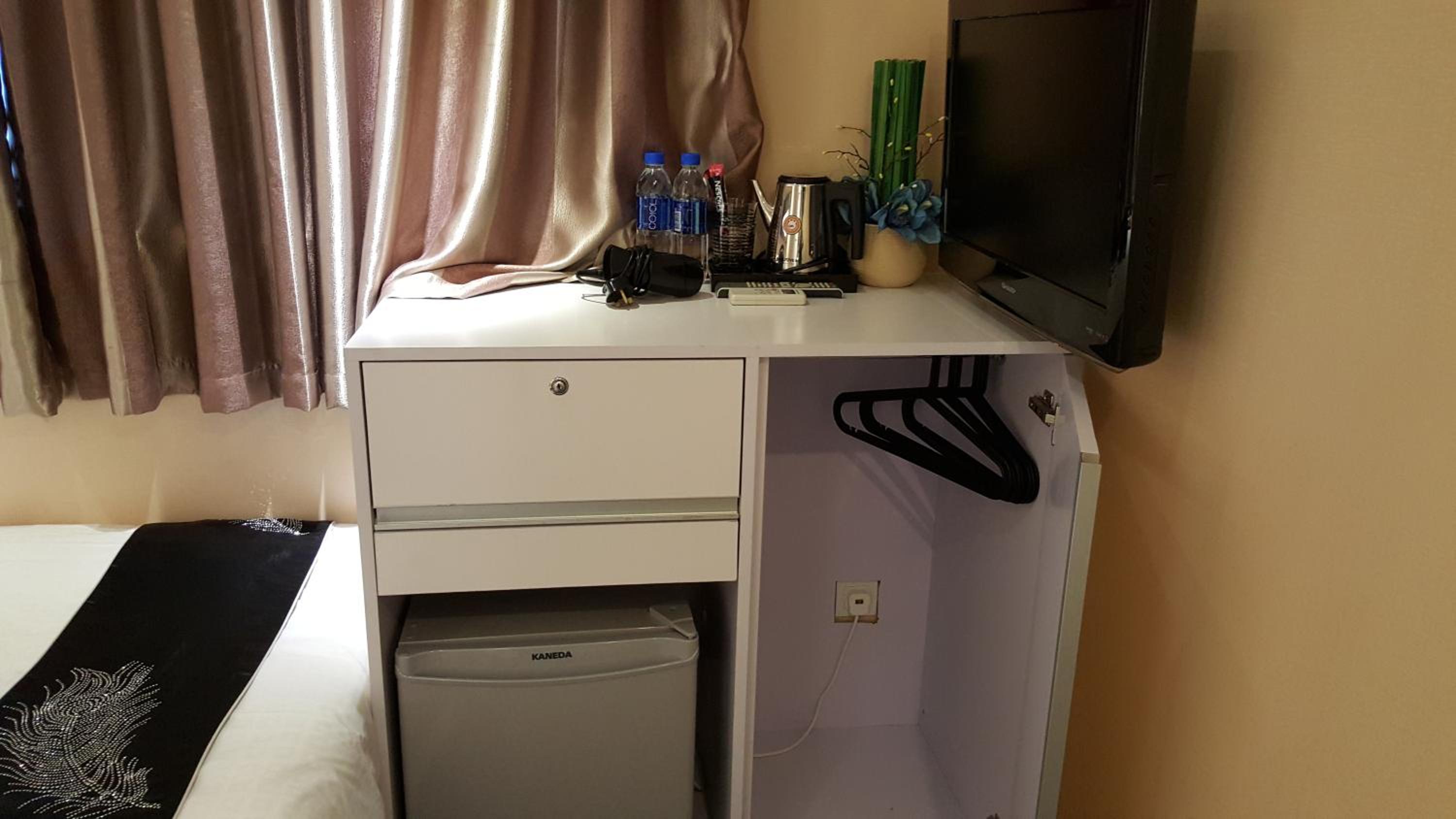 Seasons Hotel - Causeway Bay