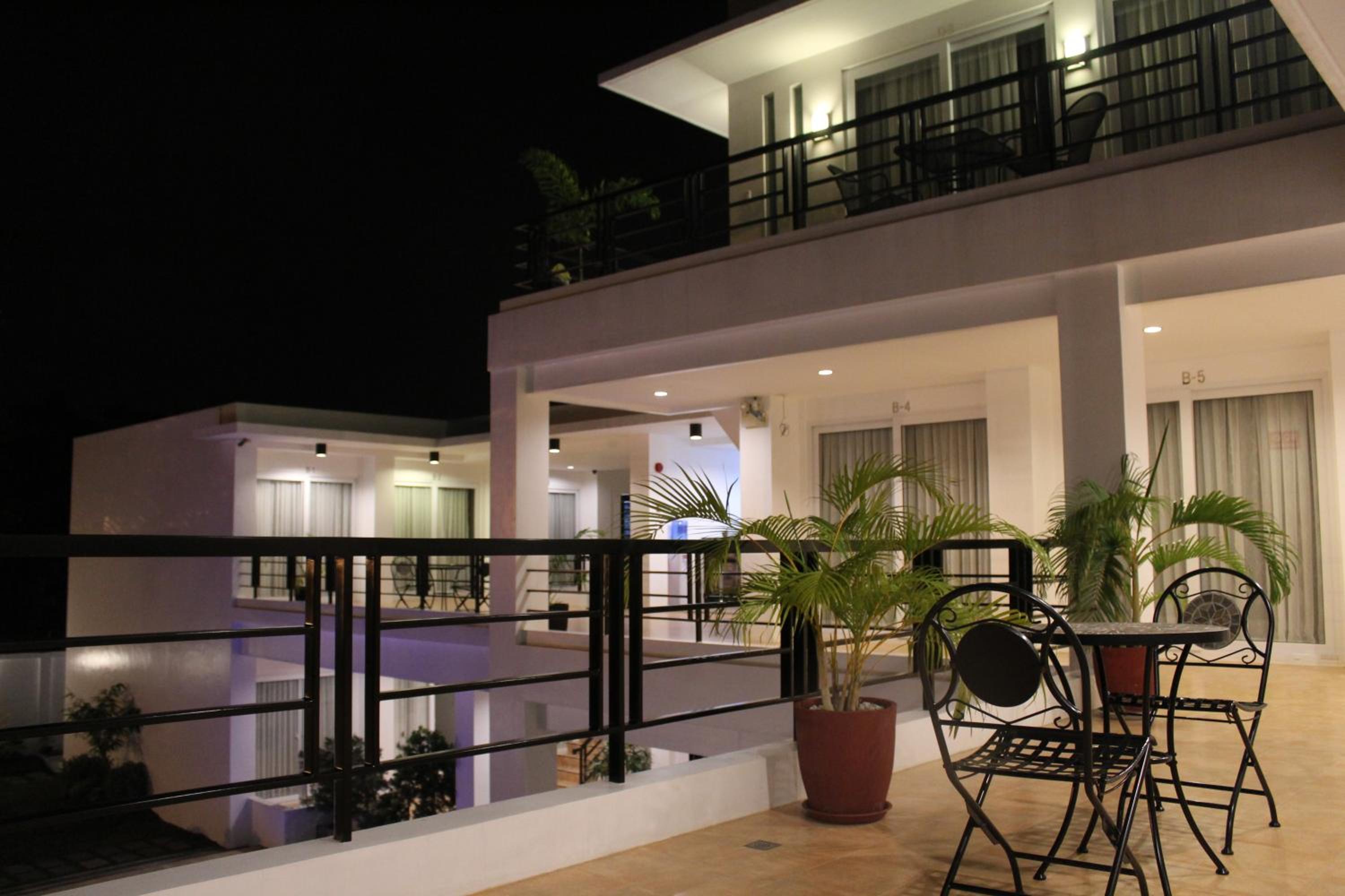 Be-ing Suites