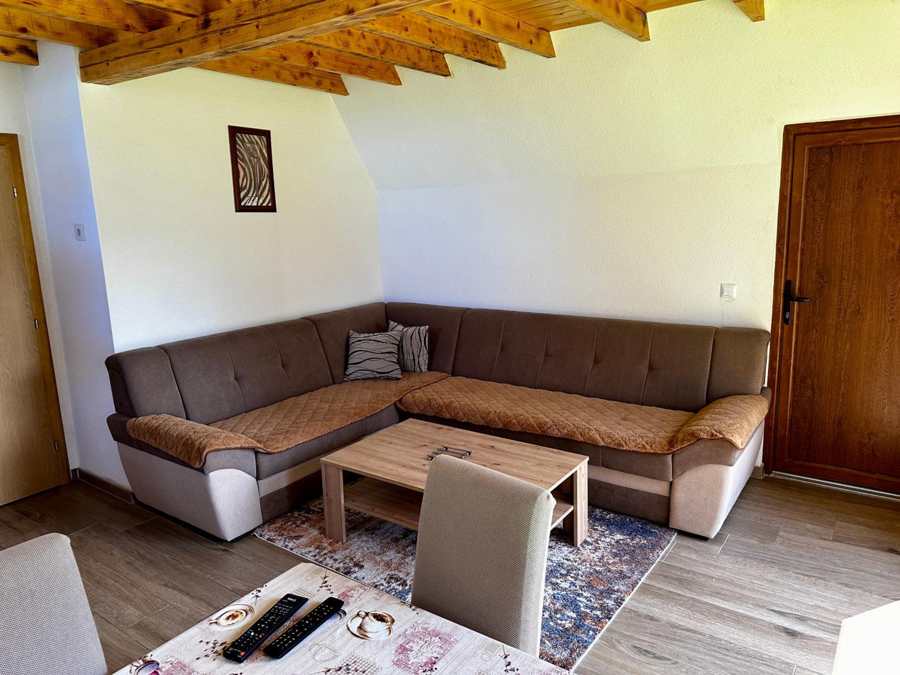 Vlasic Odmor - Villa Krajina IV & jacuzzi