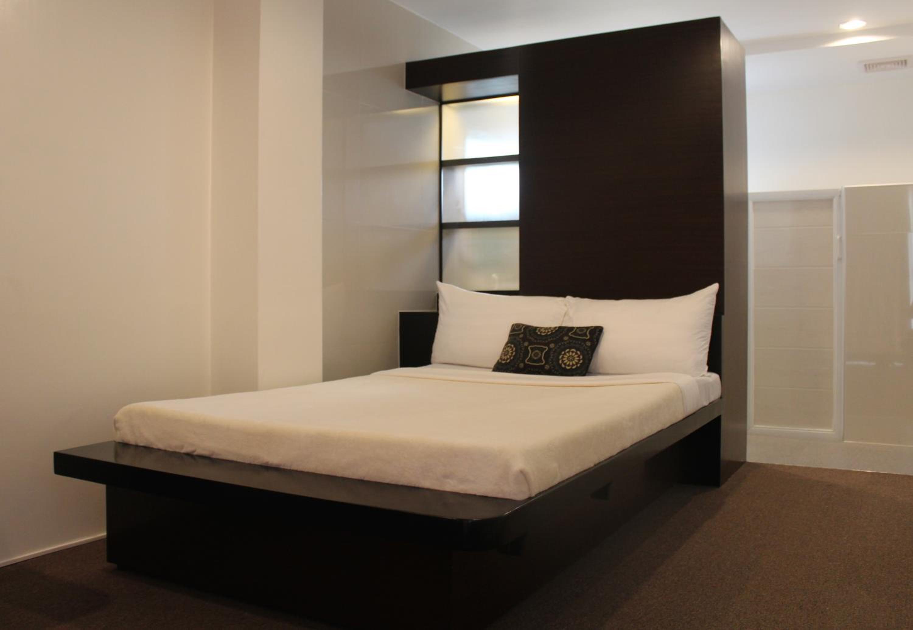 Be-ing Suites