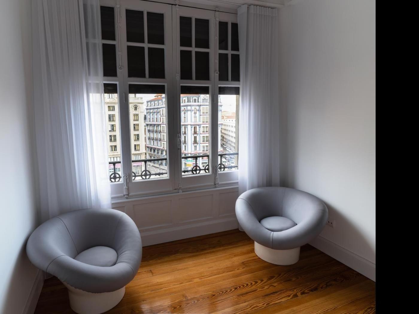 Housingleon Gaudí Suites