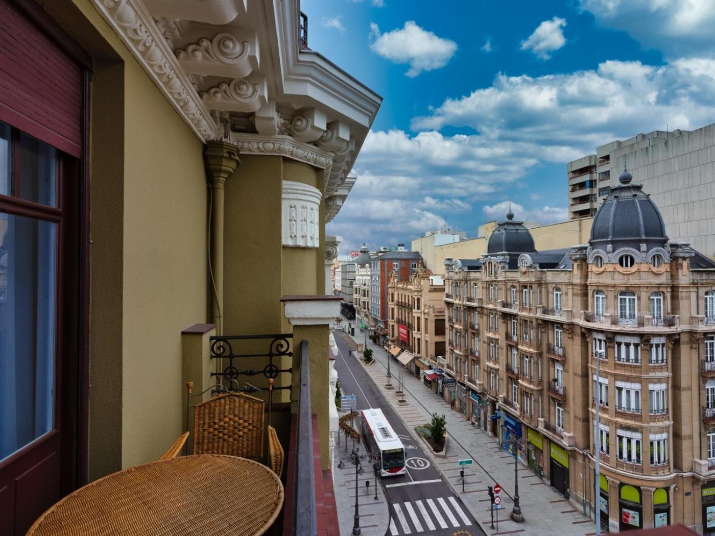 Housingleon Gaudí Suites