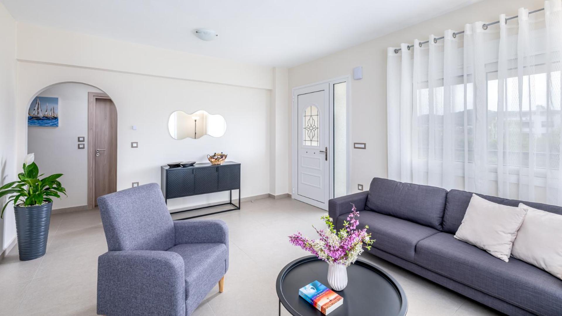 Nimarevi Apartment