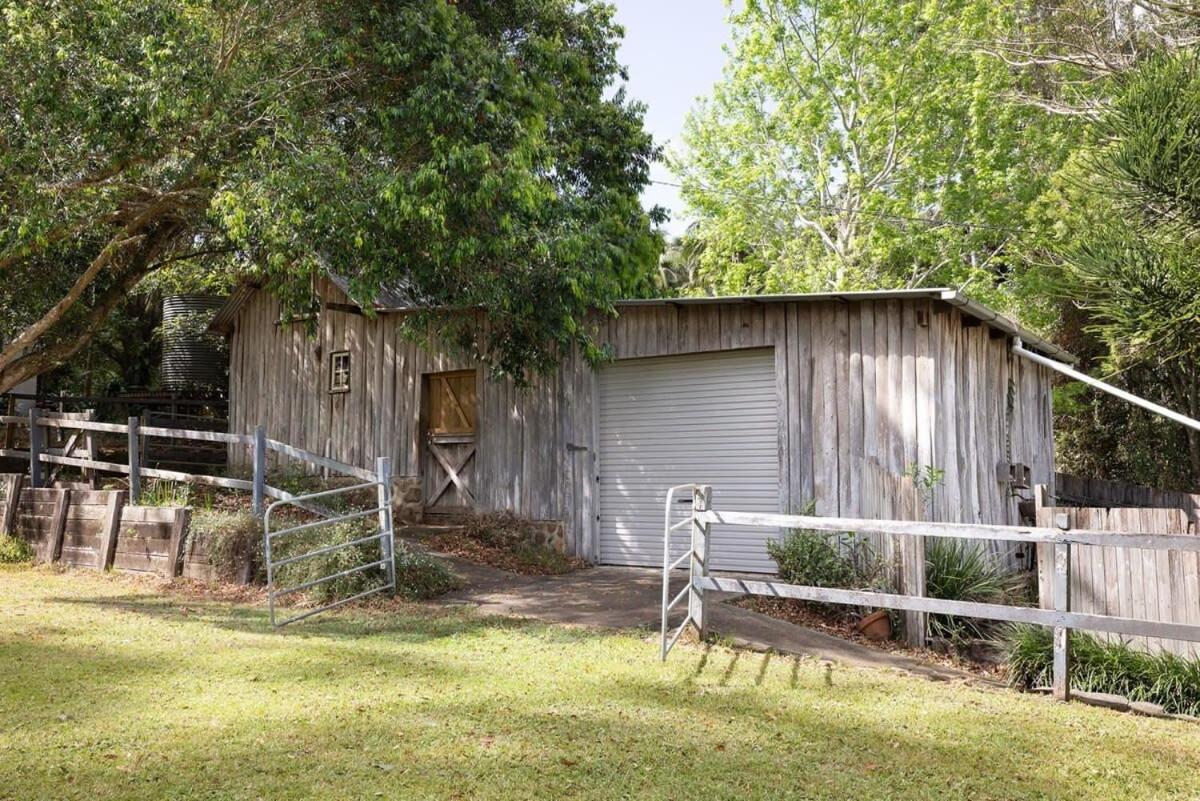 Exclusive Luxury Designer Cottage Estate for 10 - Peaceful Retreat Just 8 Minutes from Maleny