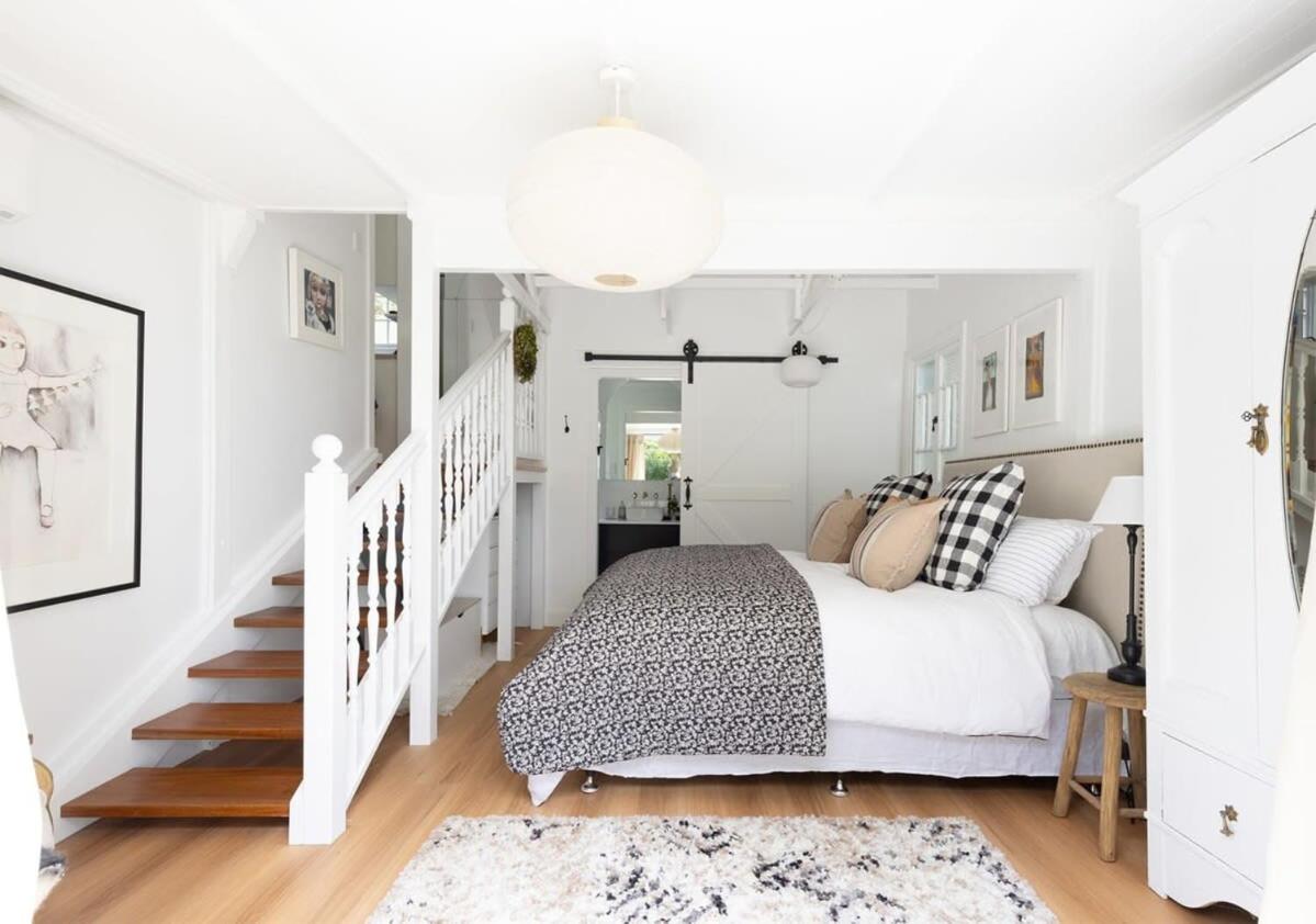 Exclusive Luxury Designer Cottage Estate for 10 - Peaceful Retreat Just 8 Minutes from Maleny