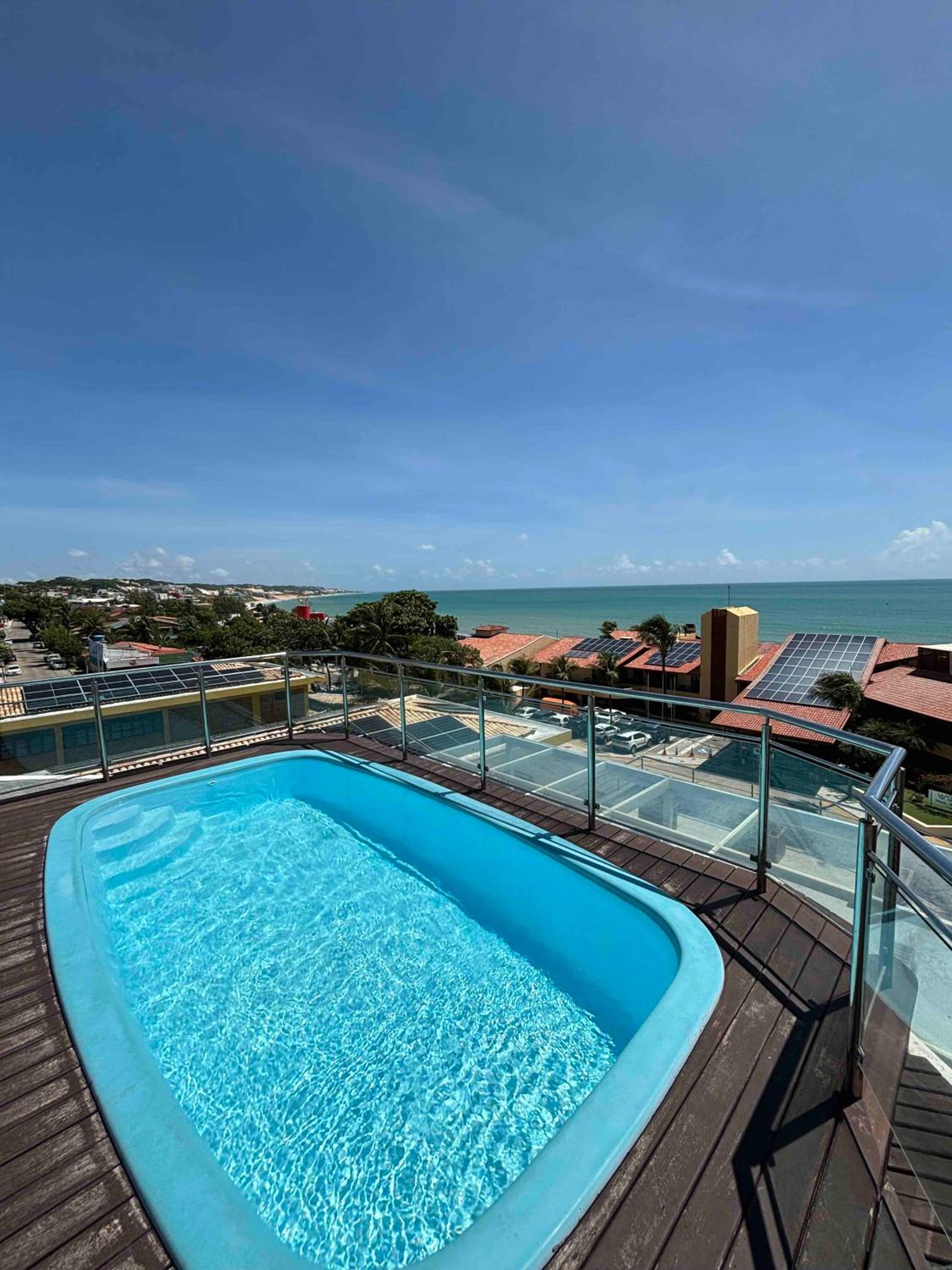Apartamento Completo em Ponta Negra 50m do mar