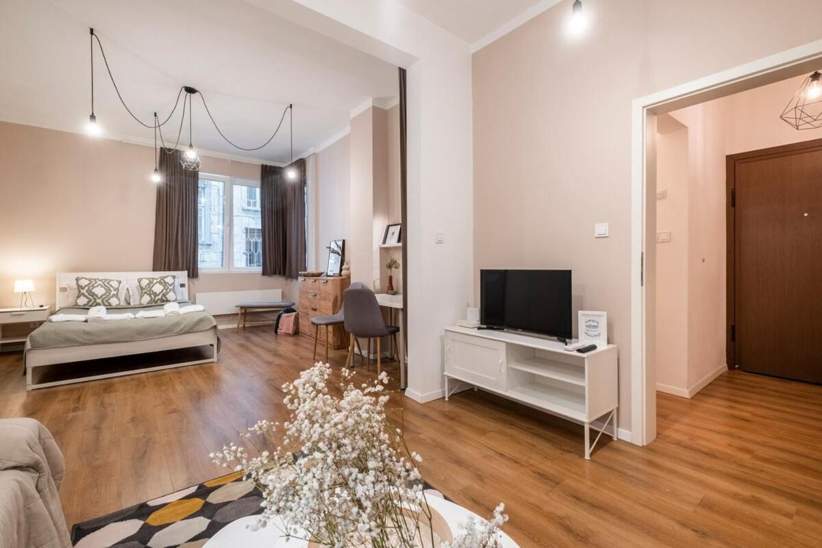 Top Centre 1 Bedroom Apt next to Vitosha Blvd.