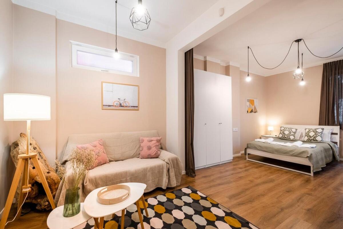 Top Centre 1 Bedroom Apt next to Vitosha Blvd.