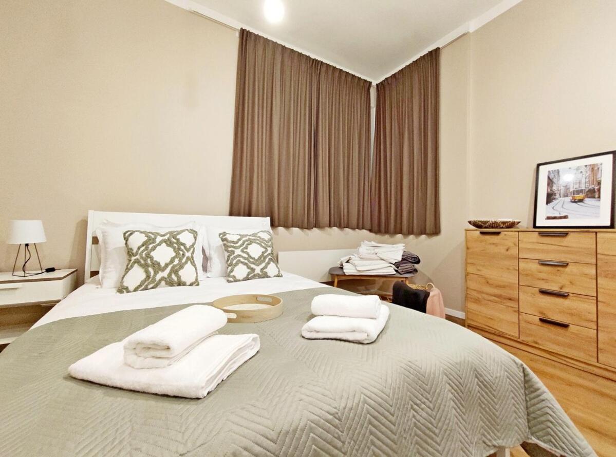 Top Centre 1 Bedroom Apt next to Vitosha Blvd.