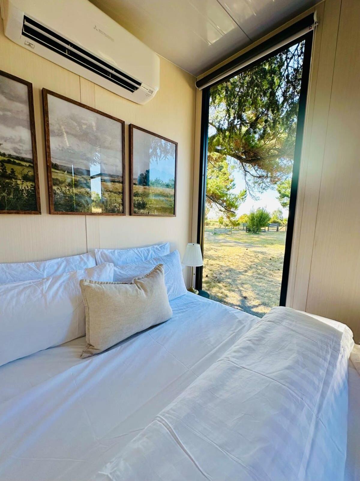 Central Ranges Retreat by Tiny Away