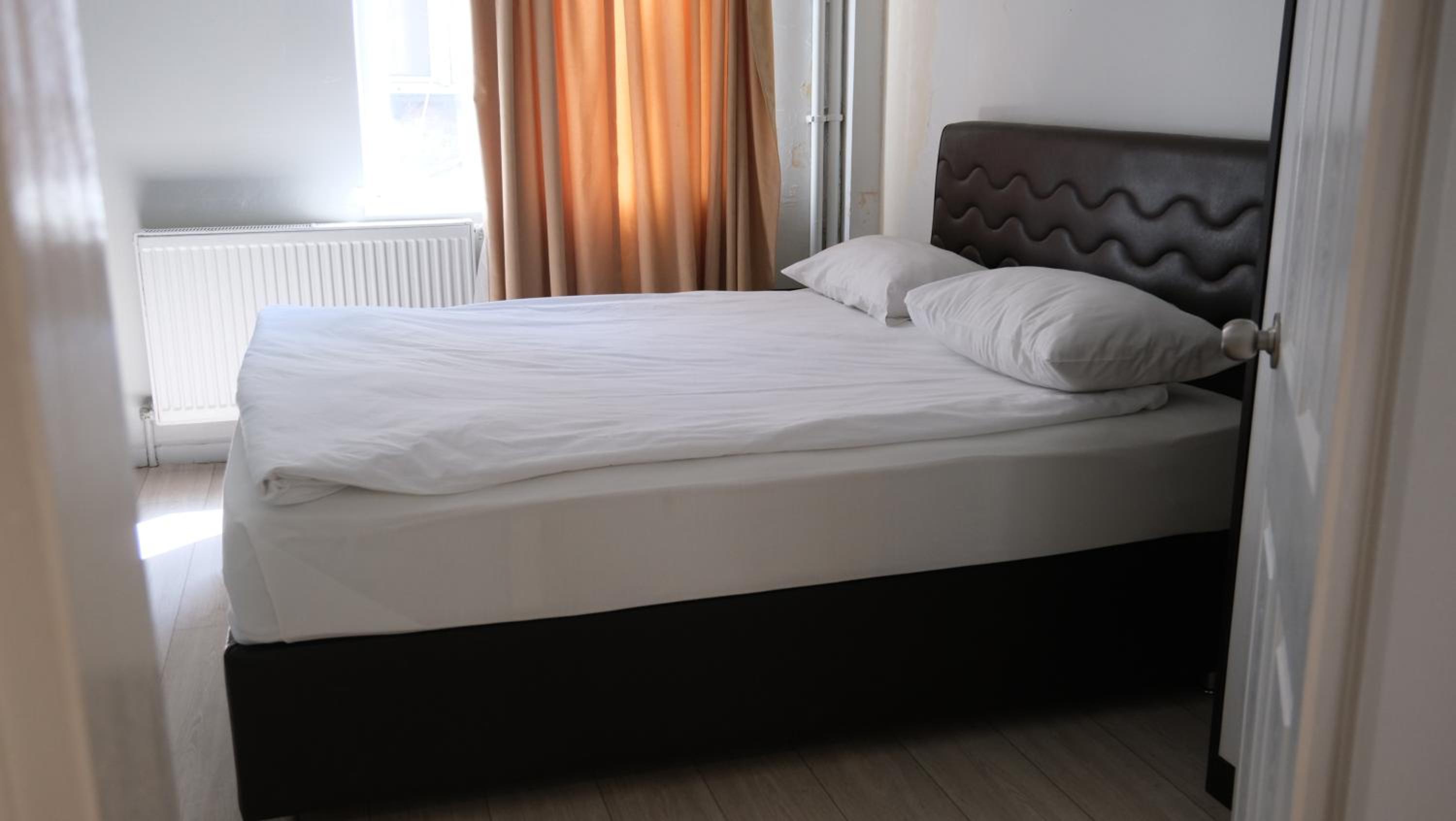 Simon Hotel - Image 12