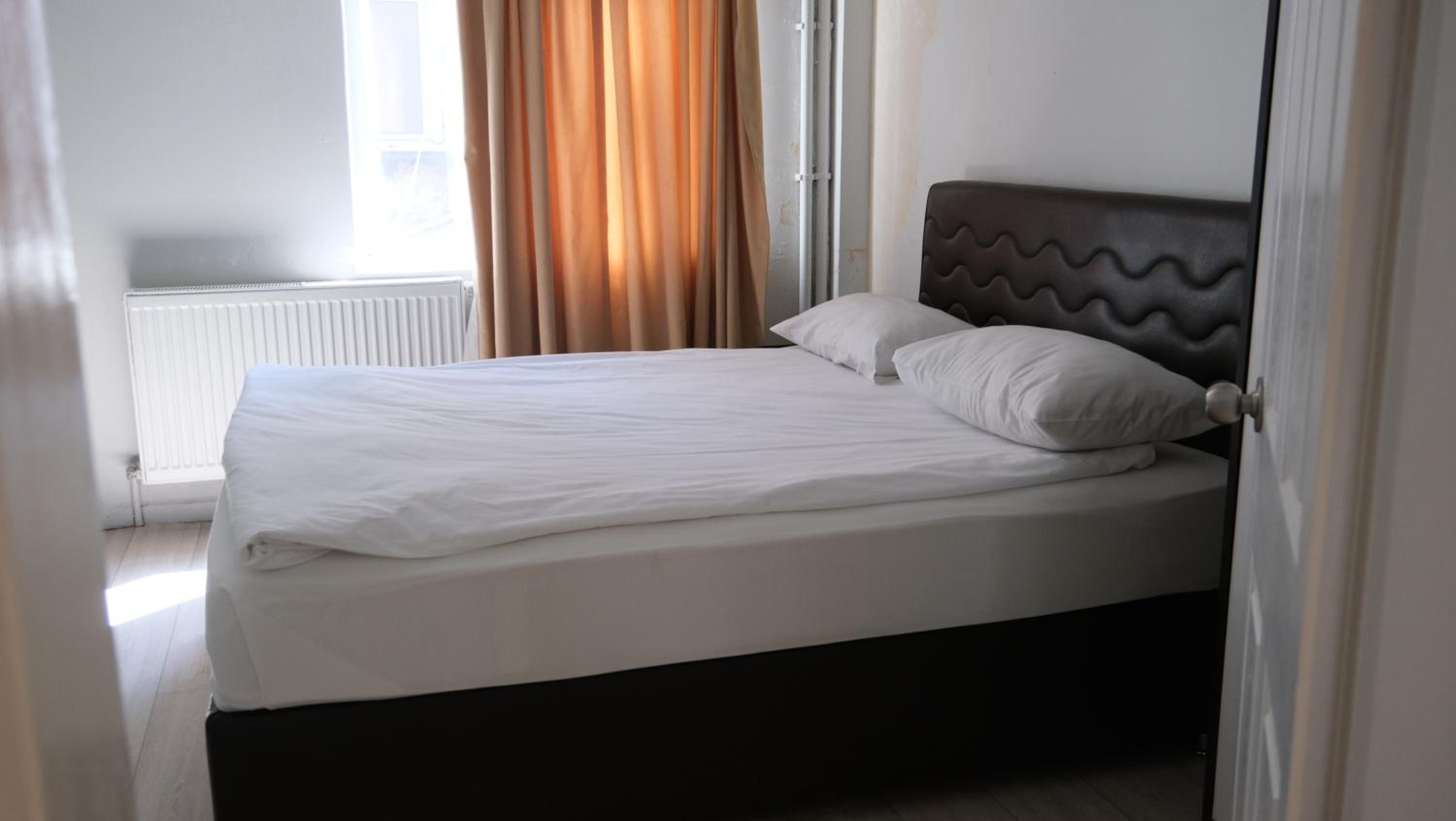 Simon Hotel - Image 29