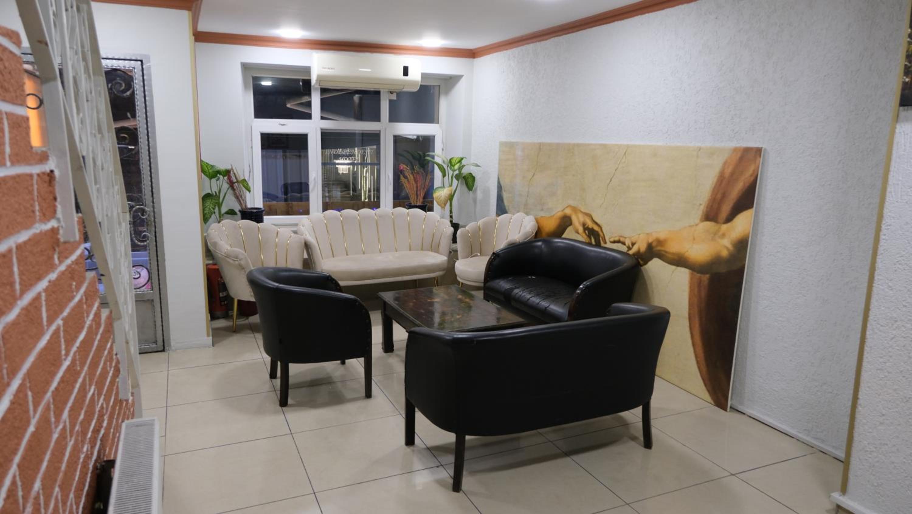 Simon Hotel - Image 22