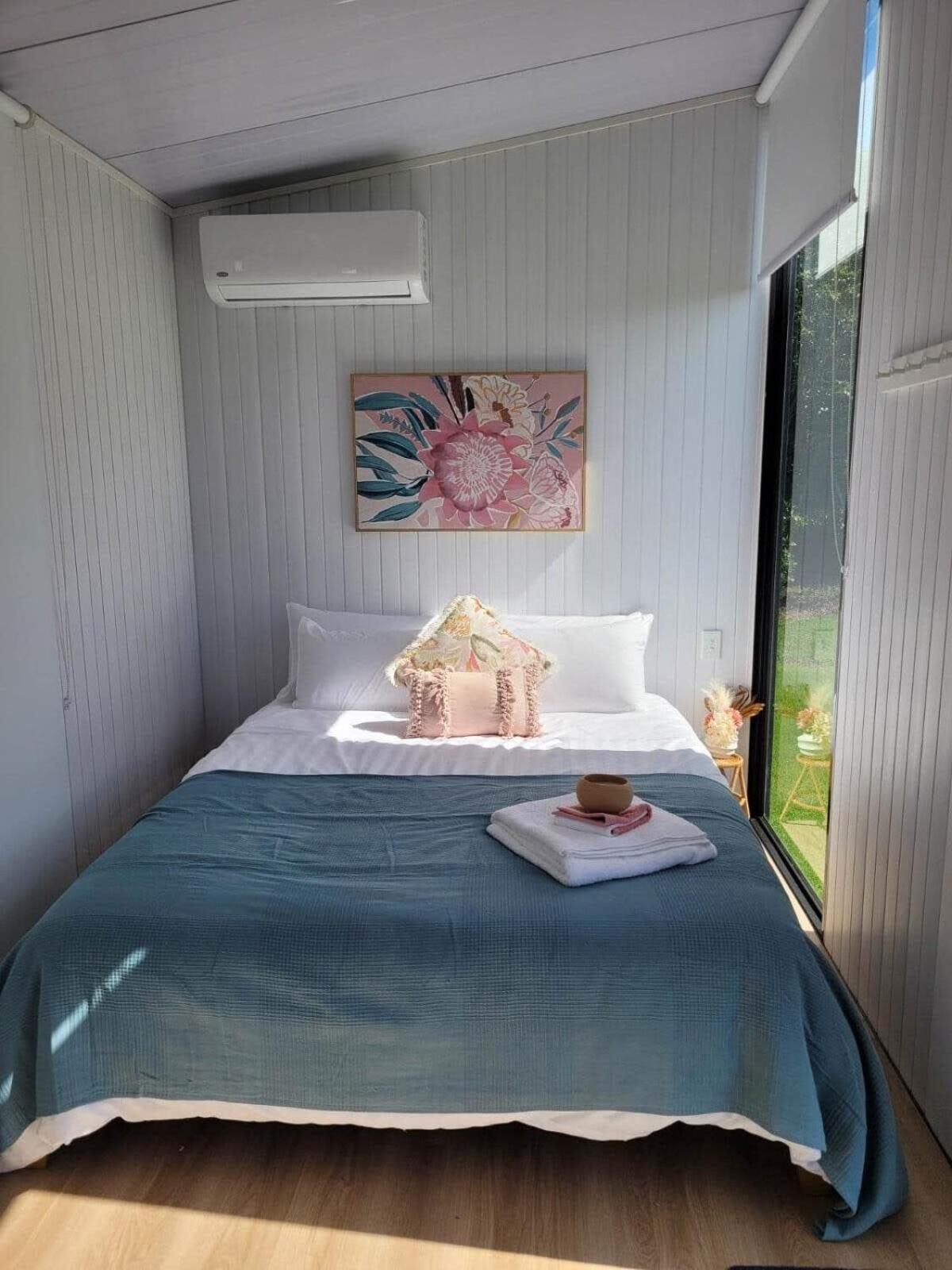 Deloraine Tiny Retreat by Tiny Away view 2
