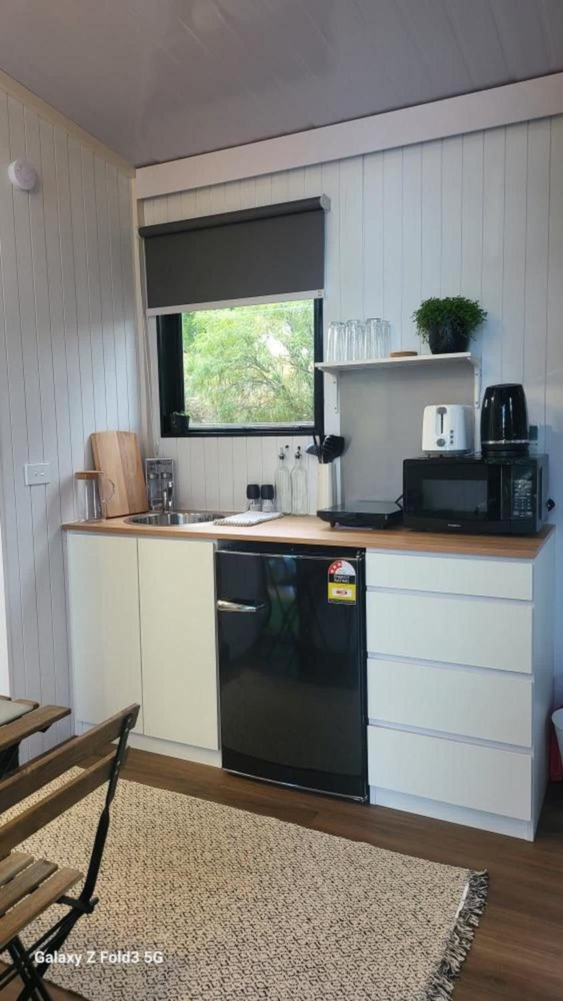 The Hide Away Cabin by Tiny Away view 5