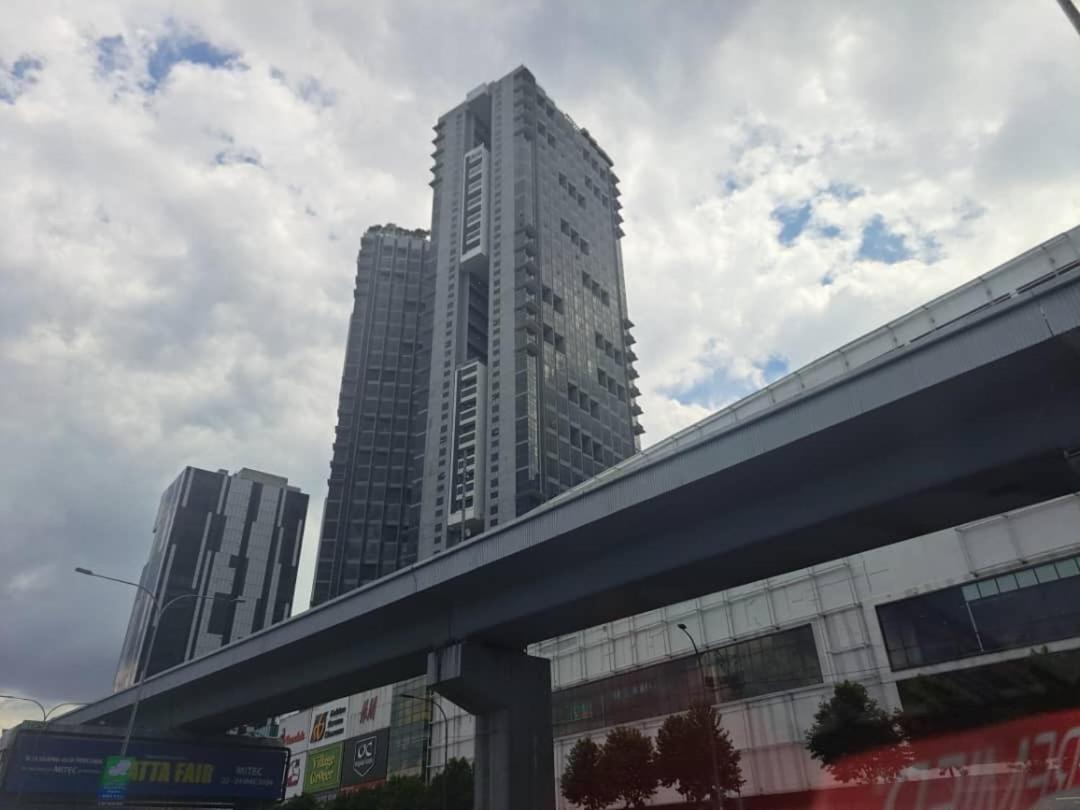 Cozy Ekocheras 2 bedrooms link MRT