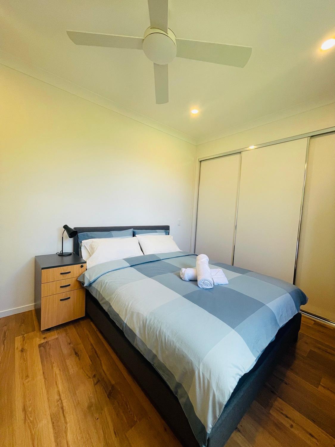 Modern 2 bedrooms House close to QEII hospital & Grifith Uni