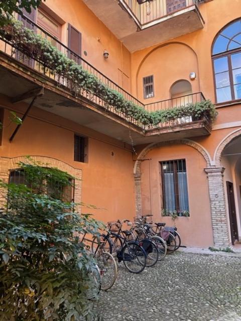 Splendido Loft Centro Storico Parma photo 4