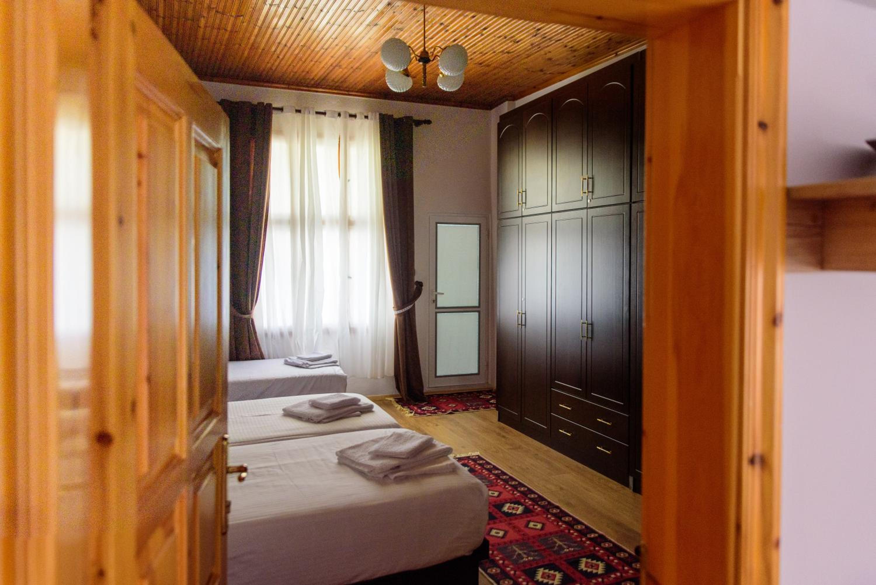 Guesthouse Hoxha photo 5