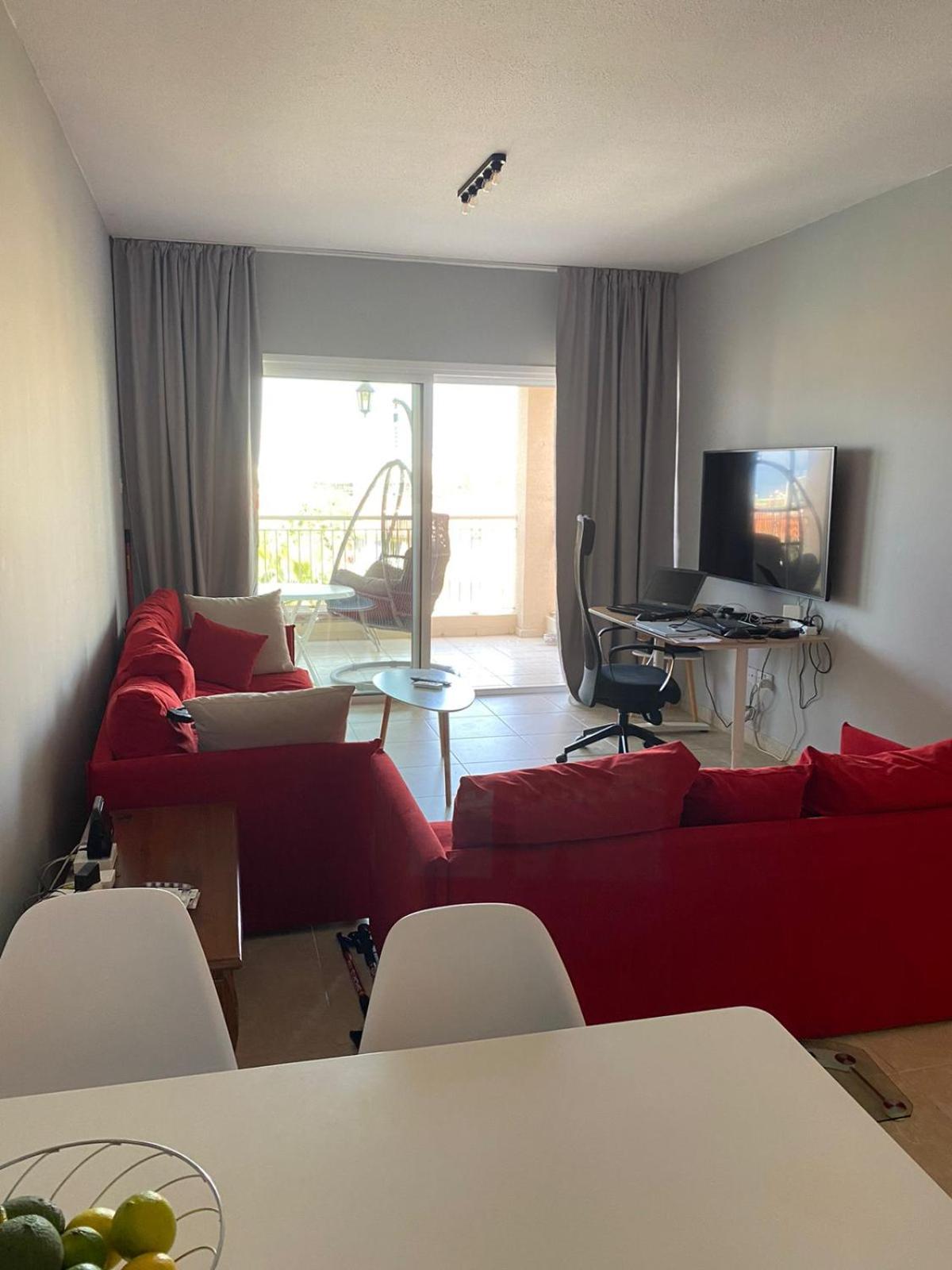 Newly renovated- Regina Gardens 1, Venus Beach 500 m, Sea&Sunsets view, license ooo7141