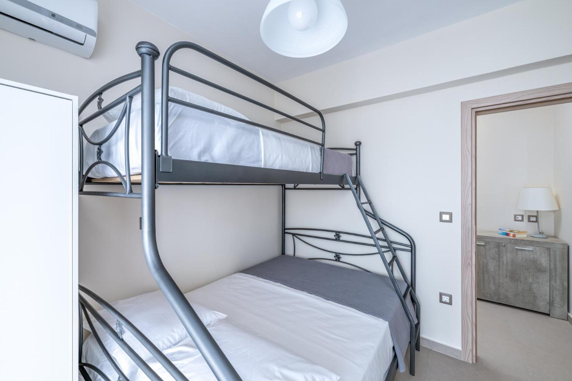 Nimarevi Apartment