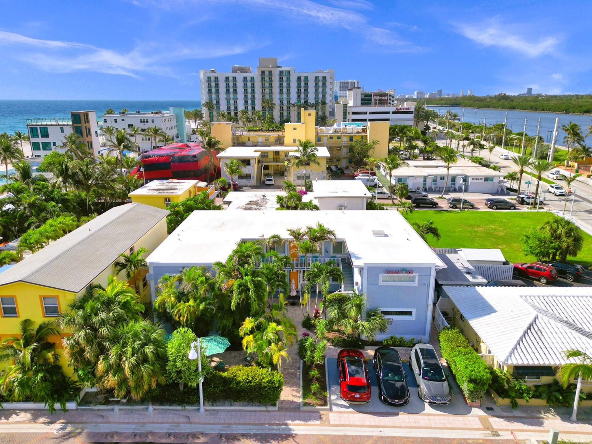Beach Tide Motel view 3
