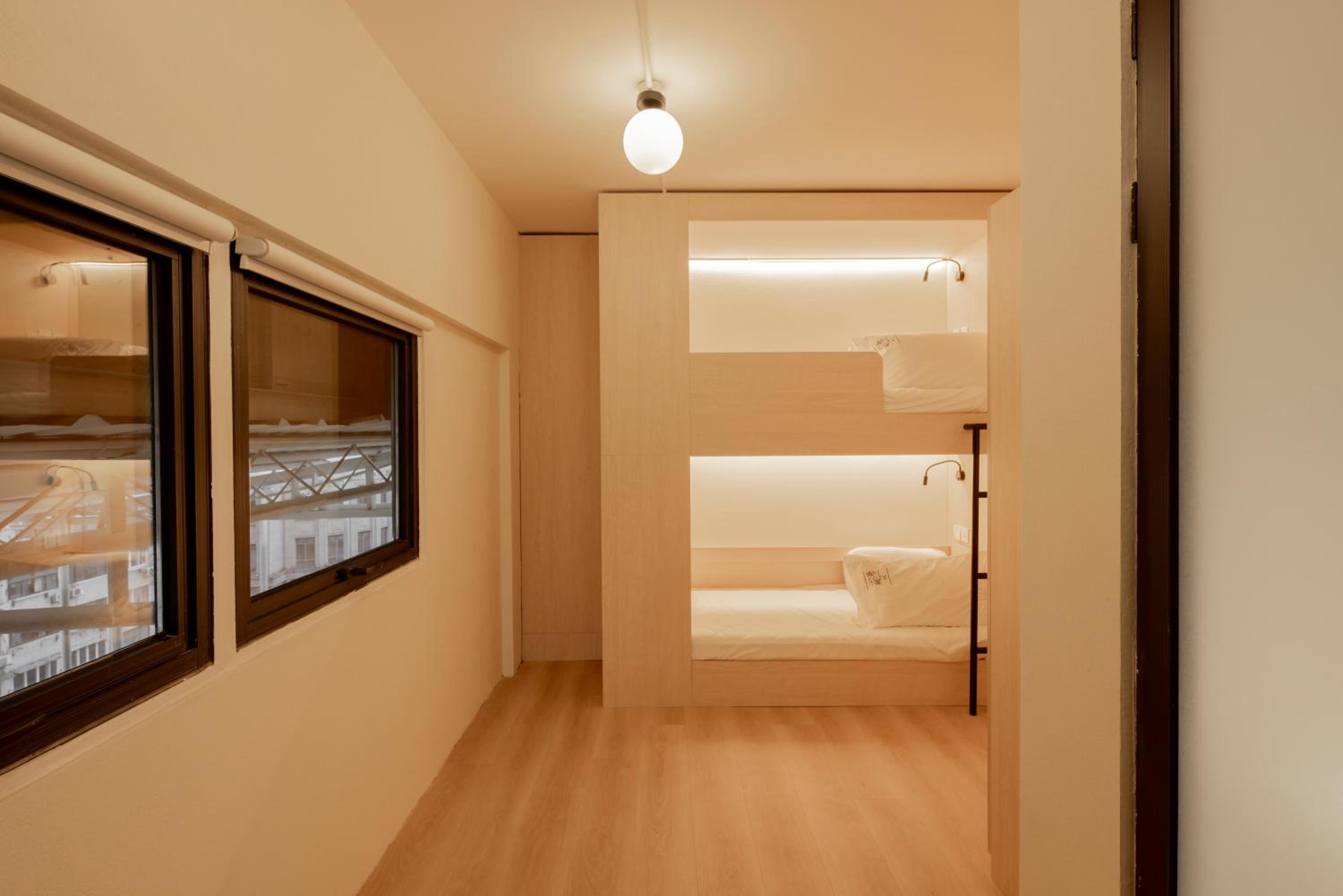Hi Cozy International Hostel East Nanjing Road & The Bund & 24h English Services