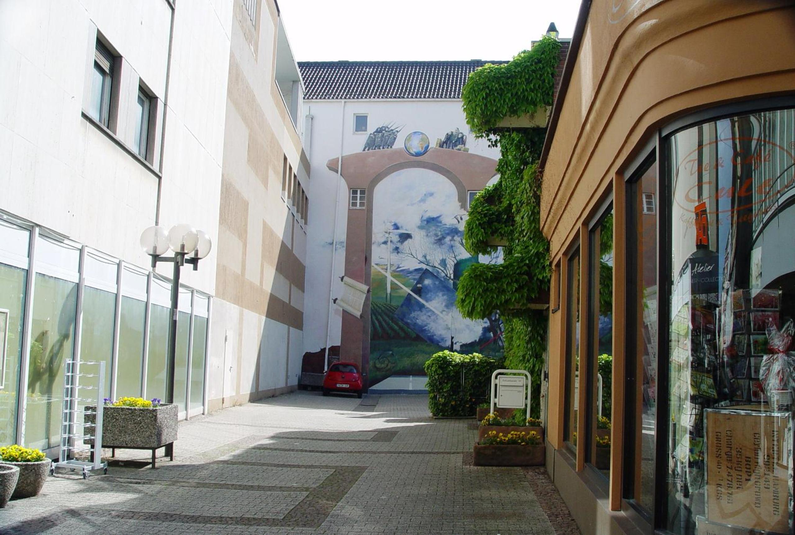 2 Zimmer Wohnung, Küche, Bad, Balkon, Netflix