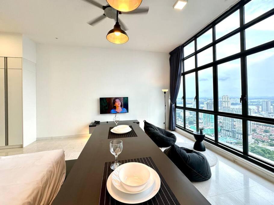 Sky 88 Love Studio Cityview Near CIQ