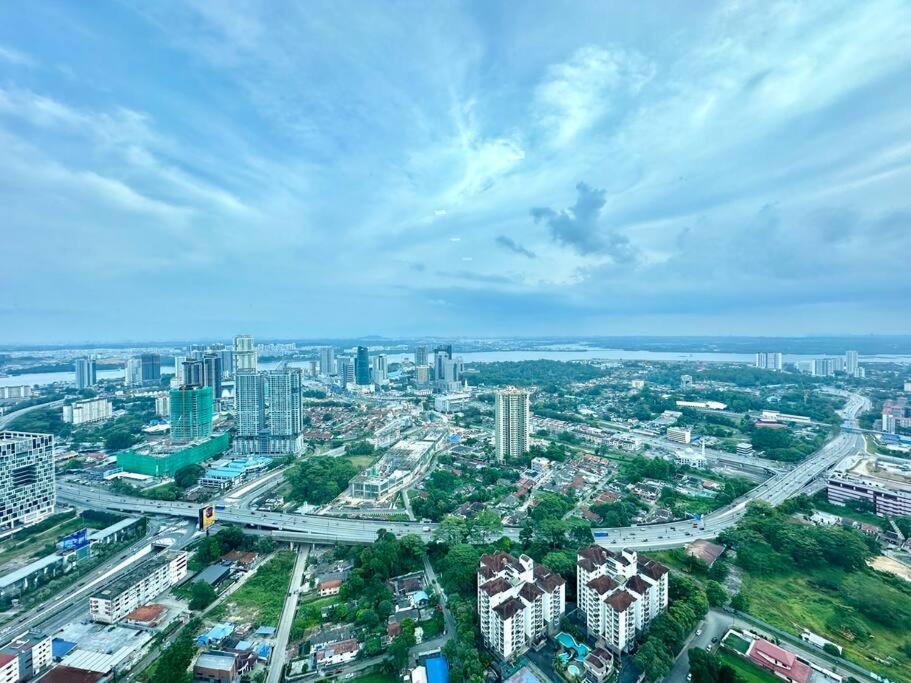 Sky 88 Love Studio Cityview Near CIQ