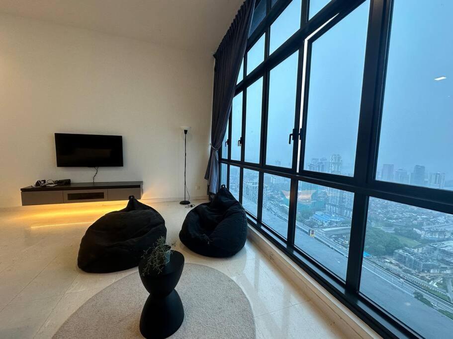 Sky 88 Love Studio Cityview Near CIQ