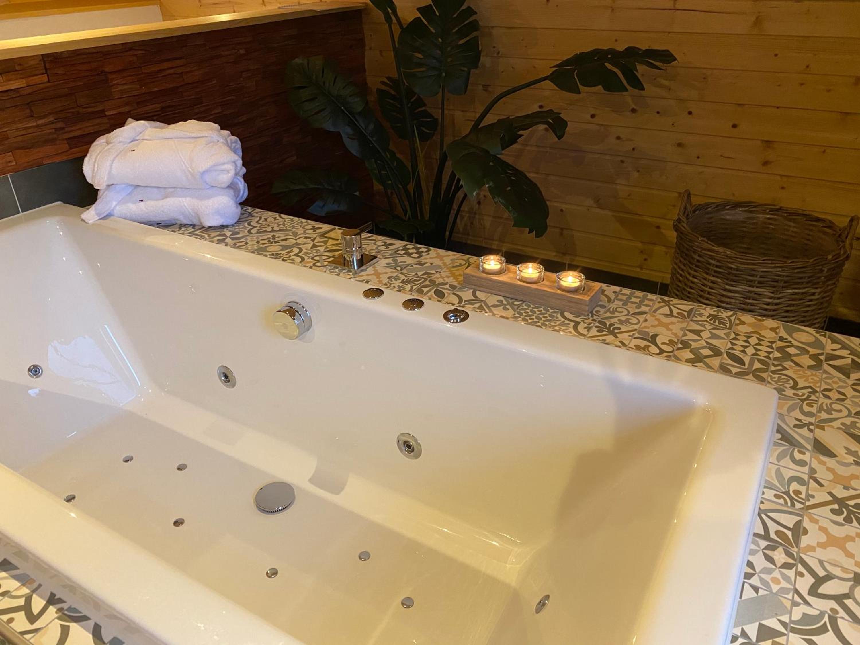 Holzhaus Onkel Fritz mit Sauna und Whirlwanne