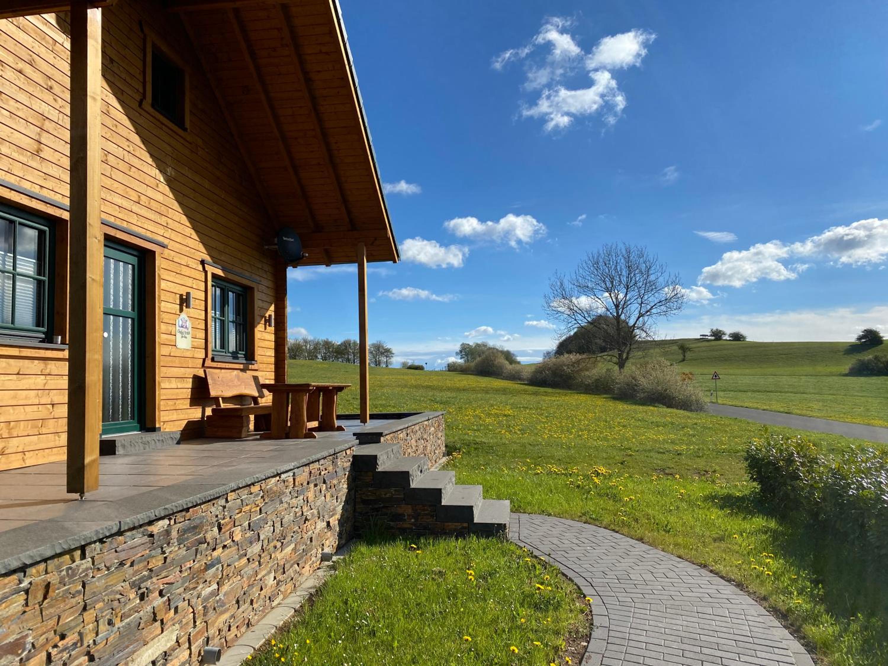 Holzhaus Onkel Fritz mit Sauna und Whirlwanne