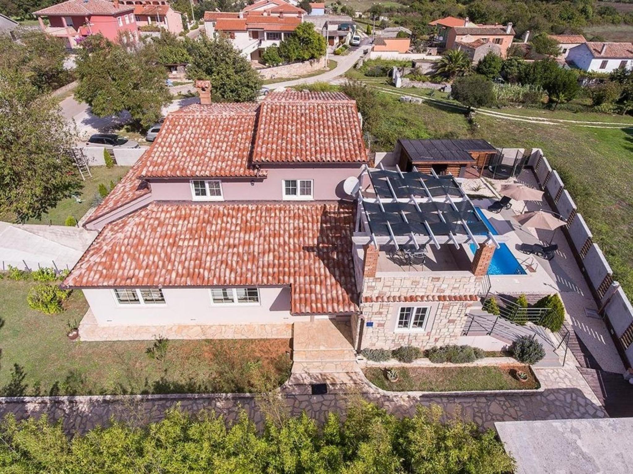 Ferienhaus mit Privatpool für 12 Personen ca 300 qm in Šišan, Istrien Südküste von Istrien