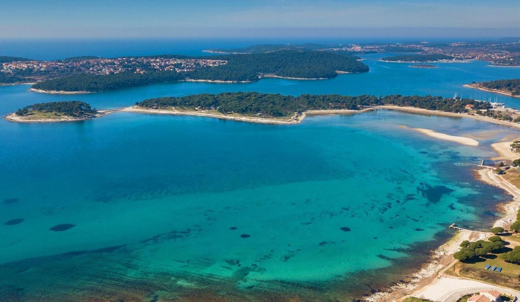 Ferienhaus mit Privatpool für 12 Personen ca 300 qm in Šišan, Istrien Südküste von Istrien