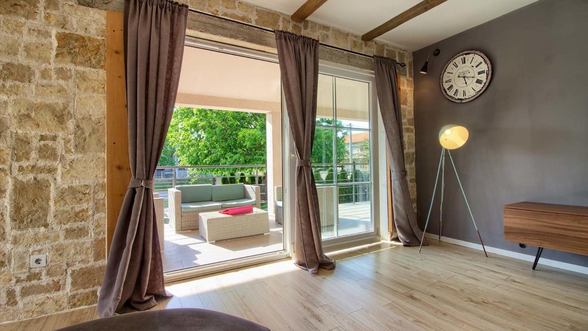 Ferienhaus mit Privatpool für 12 Personen ca 300 qm in Šišan, Istrien Südküste von Istrien
