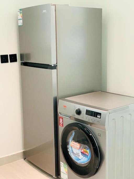 Spacious new 2 bedroom Apt-in amazing location B33