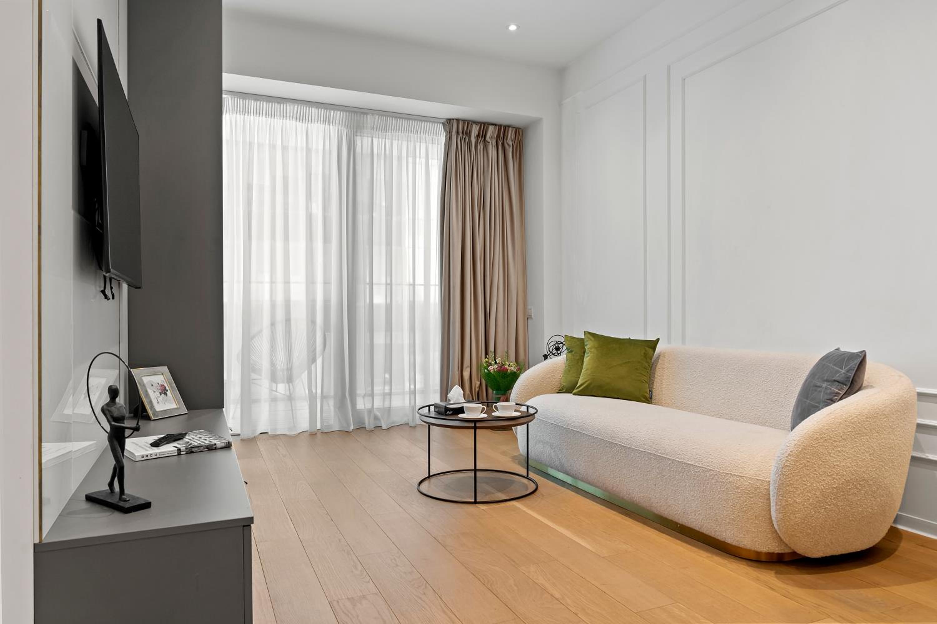 ONE Luxury Apartments view 4