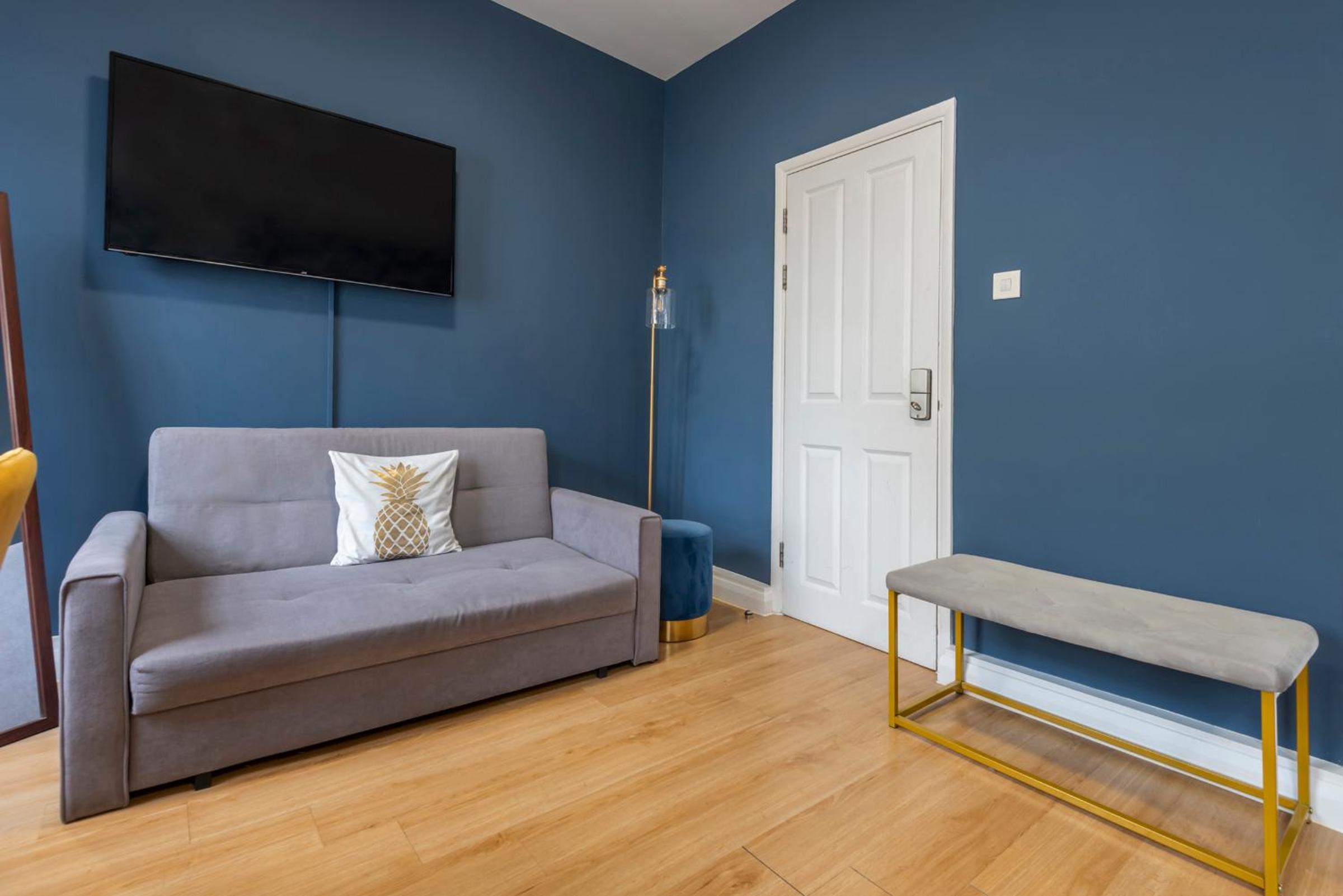 Adorable, Comfy Flat Walk Paddington/Elizabeth Stn